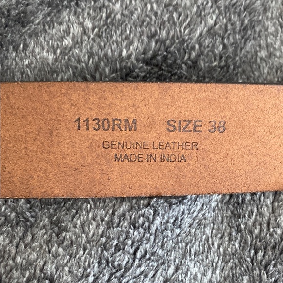 Remington Brown Leather Belts with Metal Buckles 38 - Picture 6 of 7